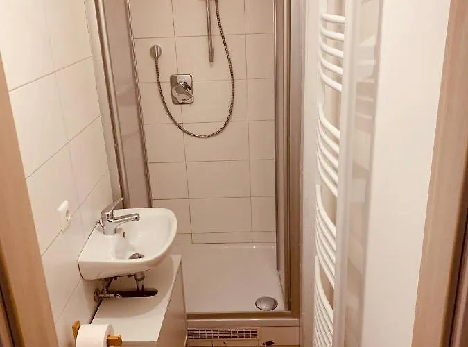 公寓 Felix Living 1, Zentrale 2-personen-wohnung, Ideal Fuer Business & Paare, Parkplatz *