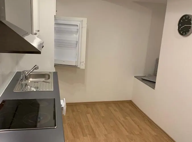 公寓 Felix Living 1, Zentrale 2-personen-wohnung, Ideal Fuer Business & Paare, Parkplatz