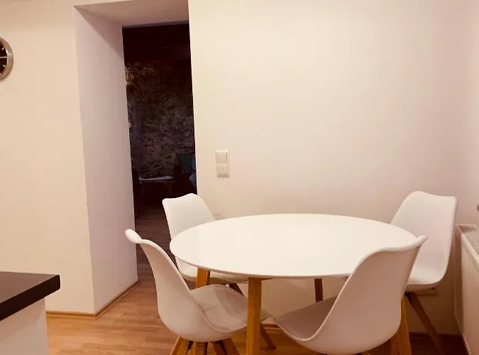 Felix Living 1, Modernes Für 2 Personen, Innenstadt, Smart Tv, Parkplatz Passau